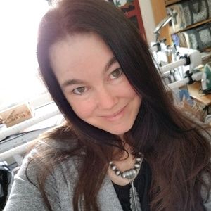 Meet your Posher, Debra